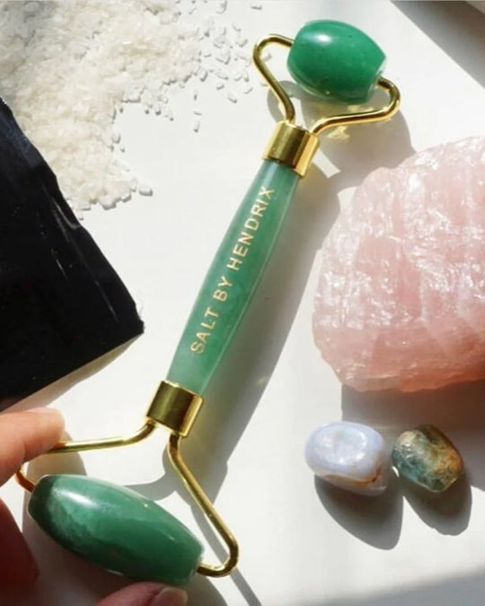 THE BEAUTY SCHOOL | WHY WON’T THIS JADE ROLLER SOLVE ALL OF MY PROBLEMS? | NOV 19